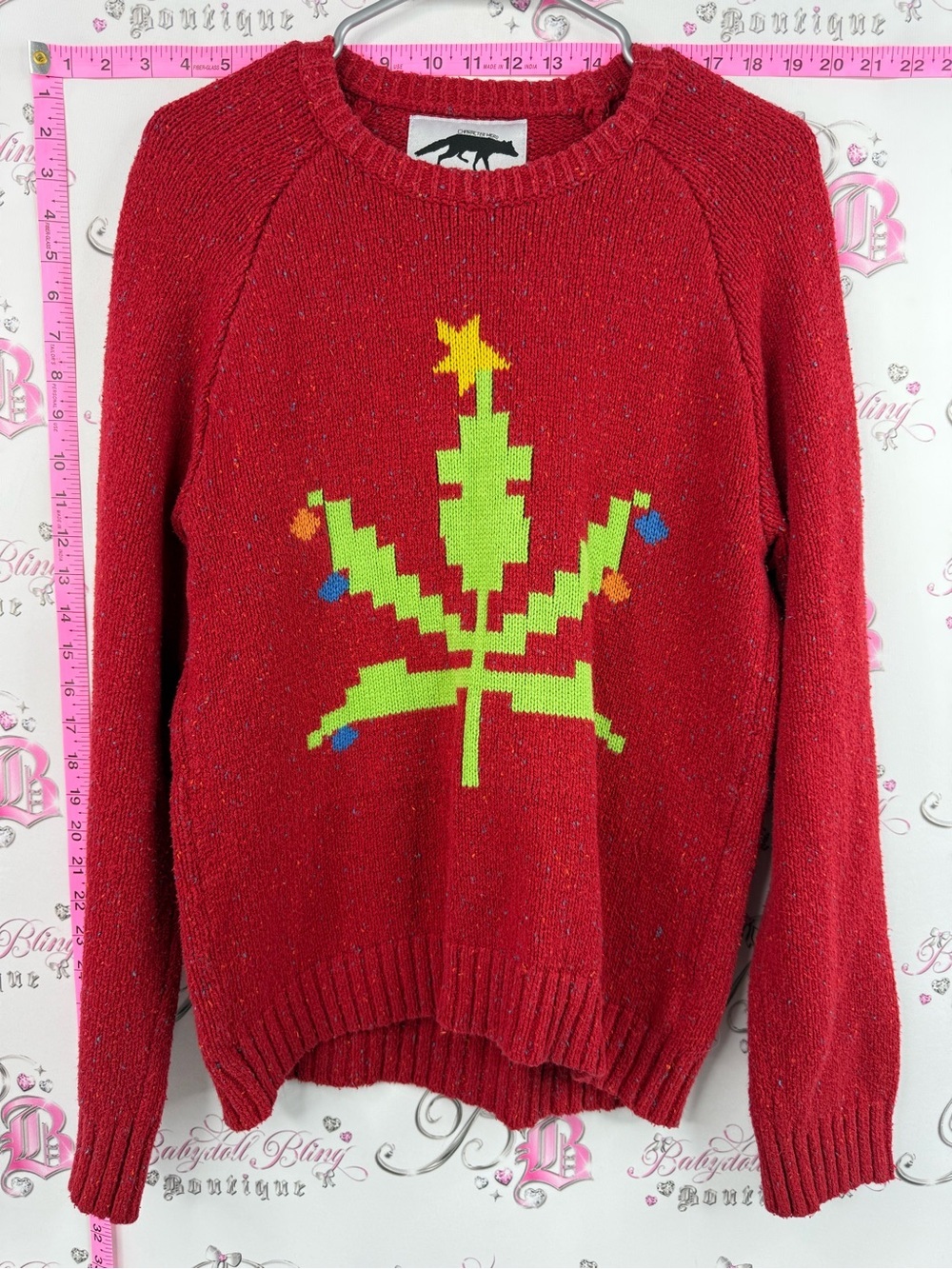 Character hero knit sweater Red Crewneck Sweater with Green Holiday Leaf Motif